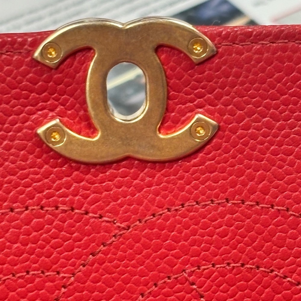 Chanel Red Caviar Chic Affinity - Picture 9 of 11